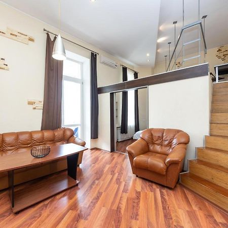Comfortable Apartment On Mikhaylovskiy Lane كييف المظهر الخارجي الصورة