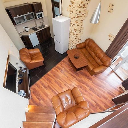 Comfortable Apartment On Mikhaylovskiy Lane كييف المظهر الخارجي الصورة