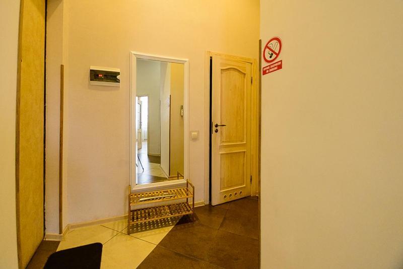 Comfortable Apartment On Mikhaylovskiy Lane كييف المظهر الخارجي الصورة