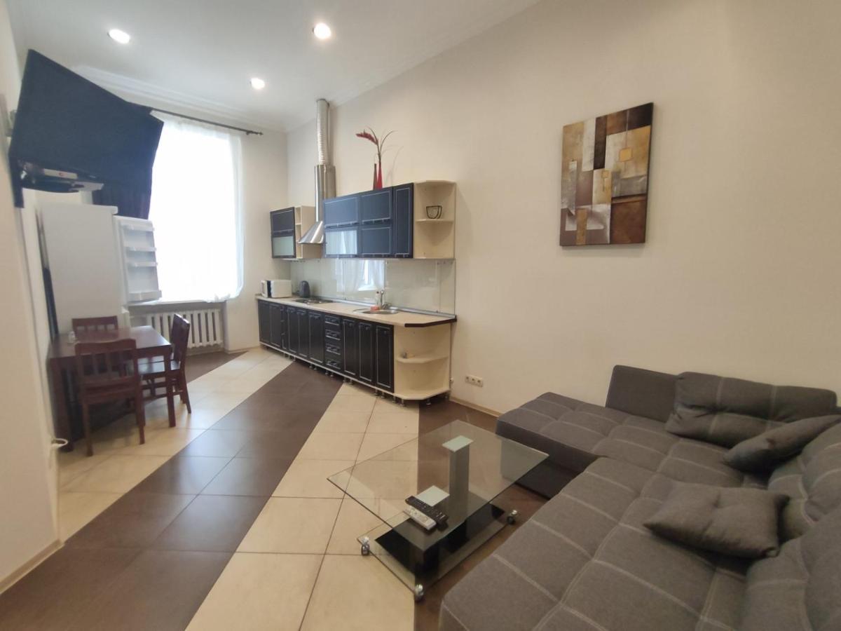 Comfortable Apartment On Mikhaylovskiy Lane كييف المظهر الخارجي الصورة