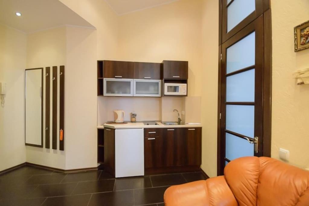 Comfortable Apartment On Mikhaylovskiy Lane كييف المظهر الخارجي الصورة