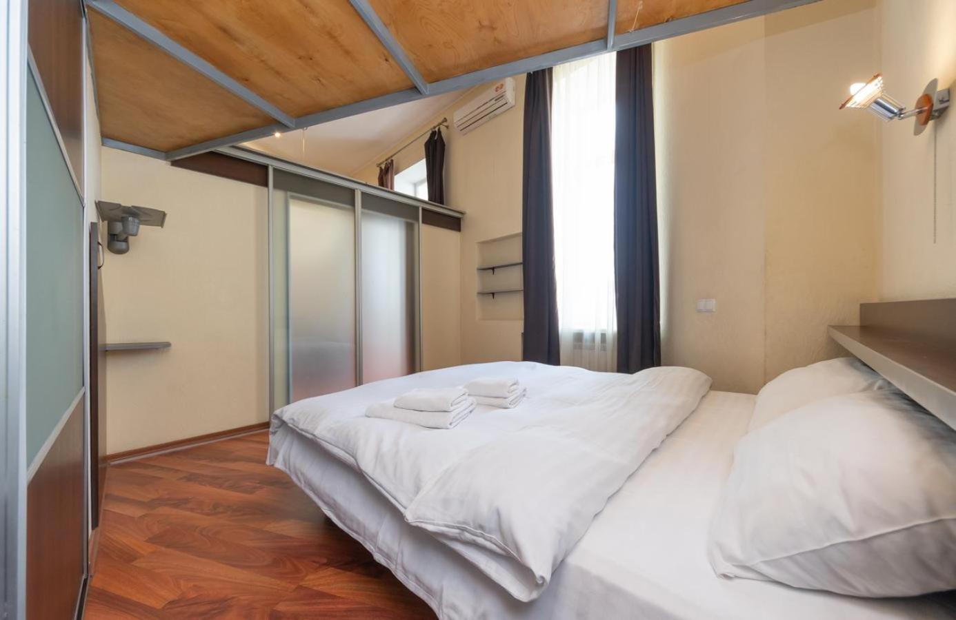 Comfortable Apartment On Mikhaylovskiy Lane كييف المظهر الخارجي الصورة
