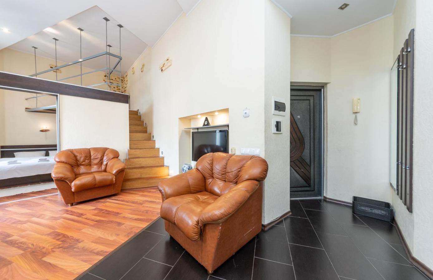 Comfortable Apartment On Mikhaylovskiy Lane كييف المظهر الخارجي الصورة