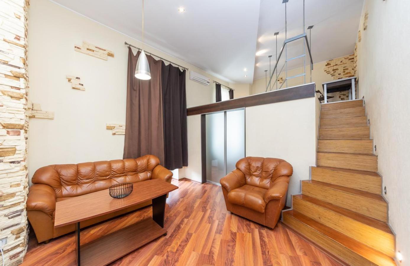 Comfortable Apartment On Mikhaylovskiy Lane كييف المظهر الخارجي الصورة